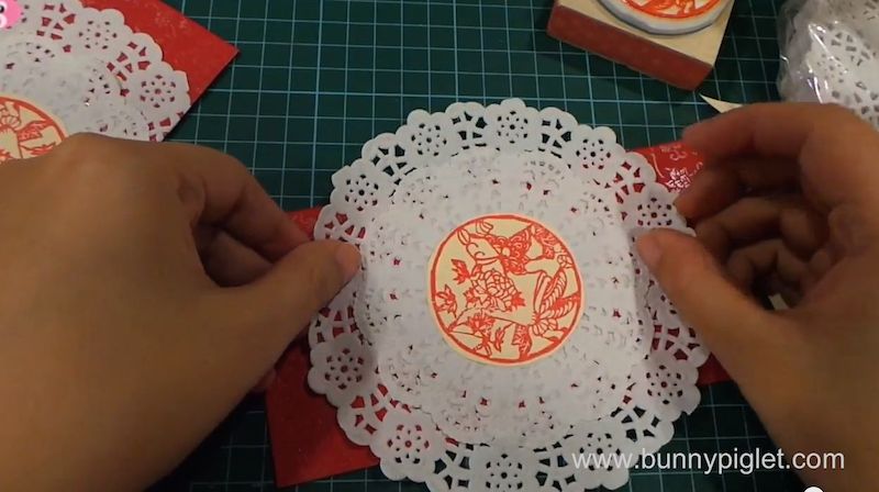 attach to hong bao 