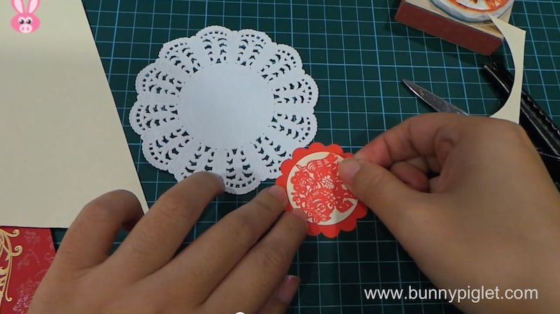 attach circle onto flower 