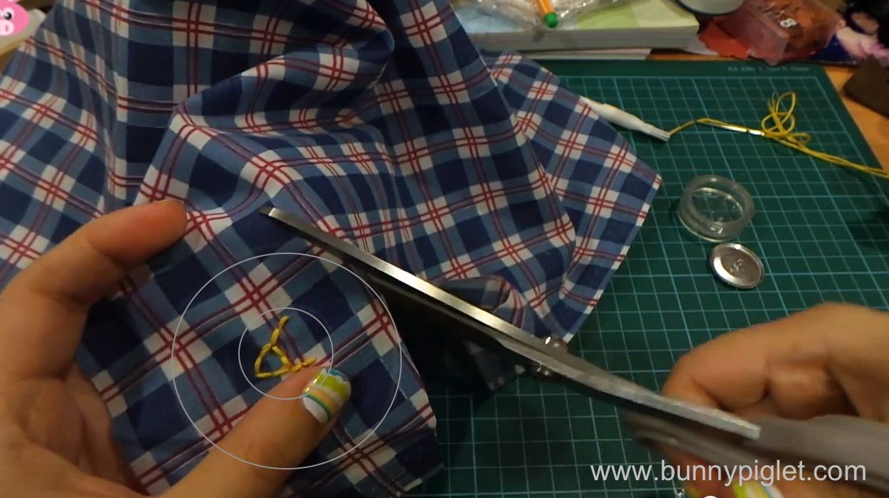 cut the cloth for button making